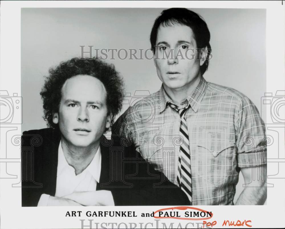 1983 Press Photo Art Garfunkel &amp; Paul Simon, Pop Musicians - hcq44977- Historic Images