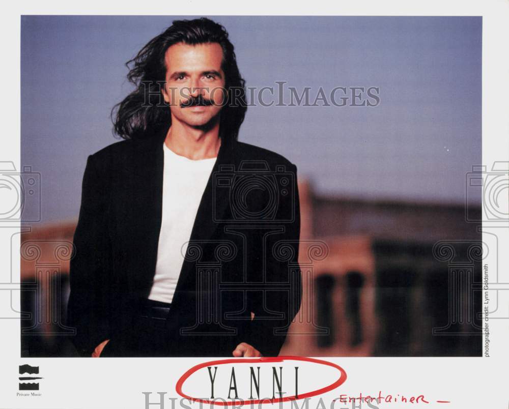 1994 Press Photo Entertainer Yanni - hcq45058- Historic Images