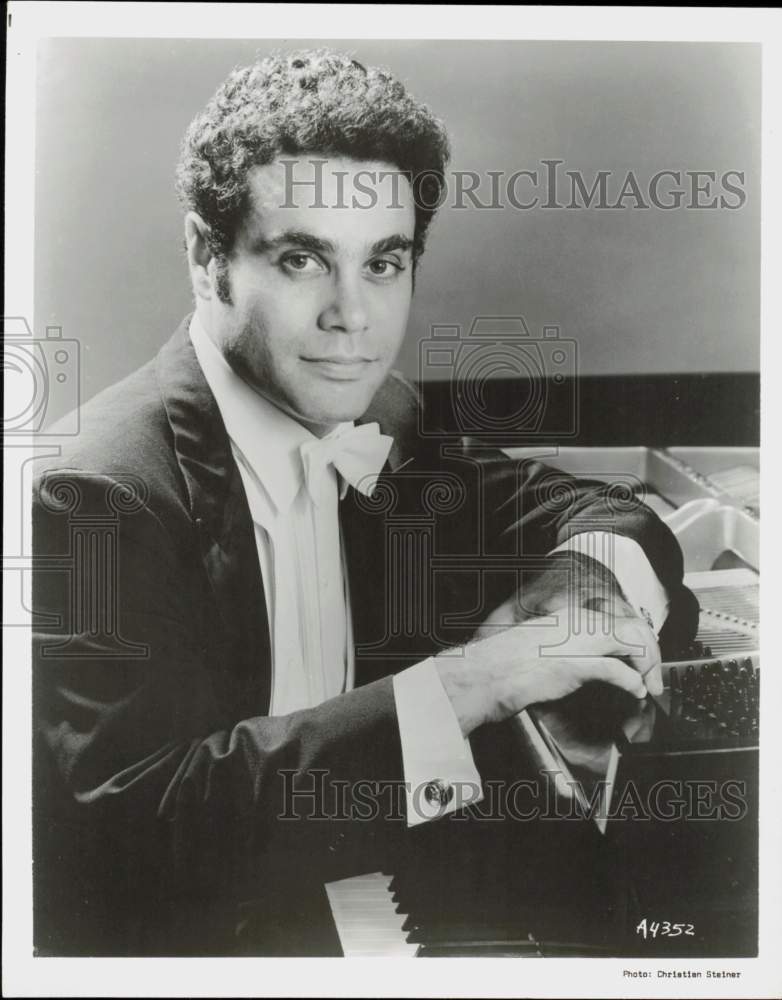 1984 Press Photo Jeffrey Siegel, Pianist - hcq45188- Historic Images