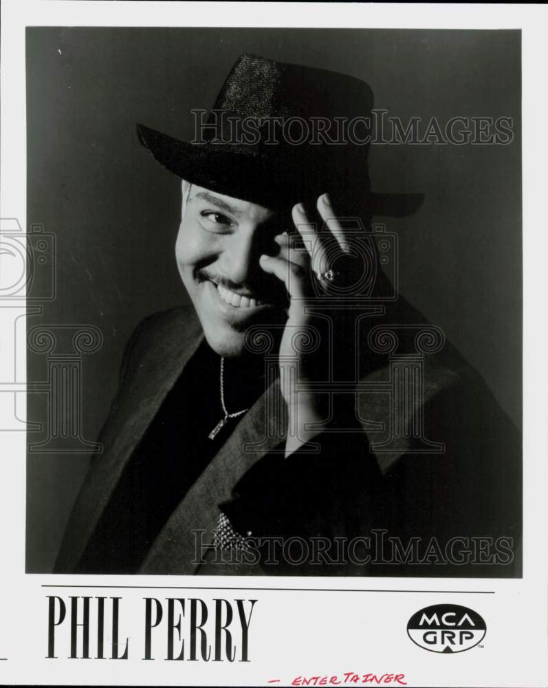 1995 Press Photo Entertainer Phil Perry - hcq45243- Historic Images