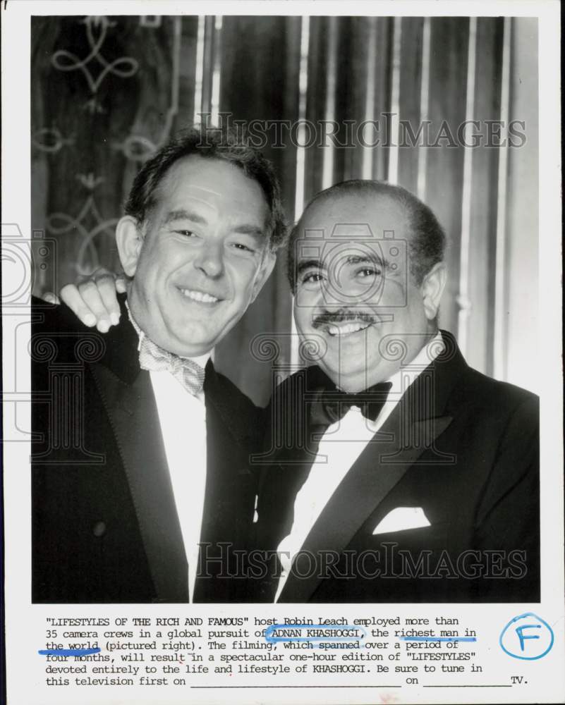 1985 Press Photo Host Robin Leach, Adnan Khashoggi on &quot;Lifestyles&quot; TV Show- Historic Images