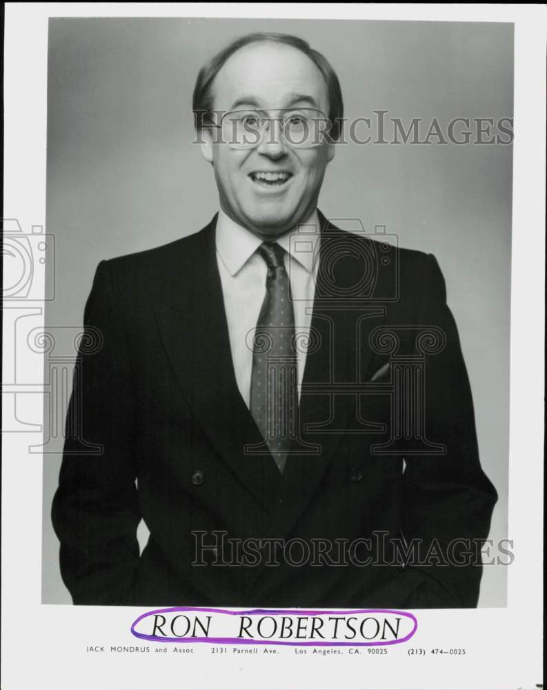 1989 Press Photo Entertainer Ron Robertson - hcq45471- Historic Images