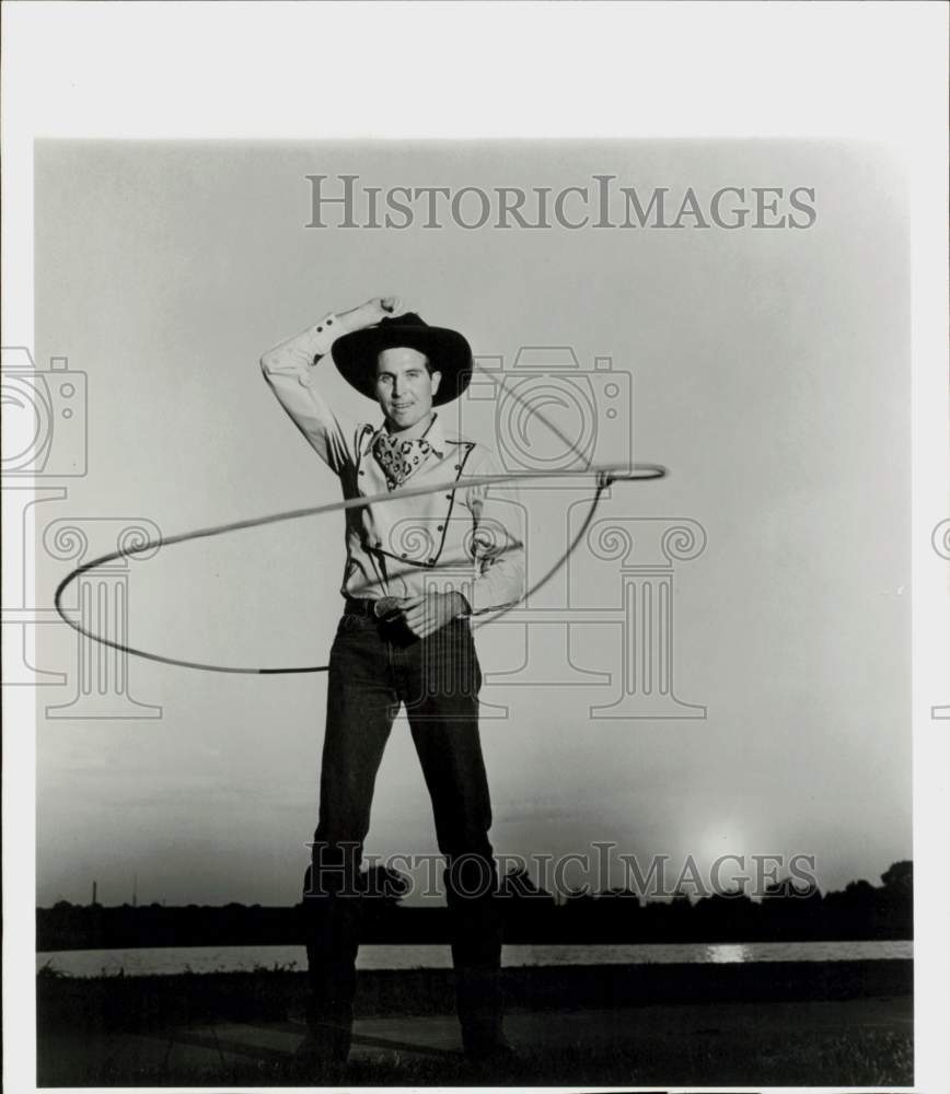 1987 Press Photo Musician Randy Erwin with Lasso - hcq45487- Historic Images