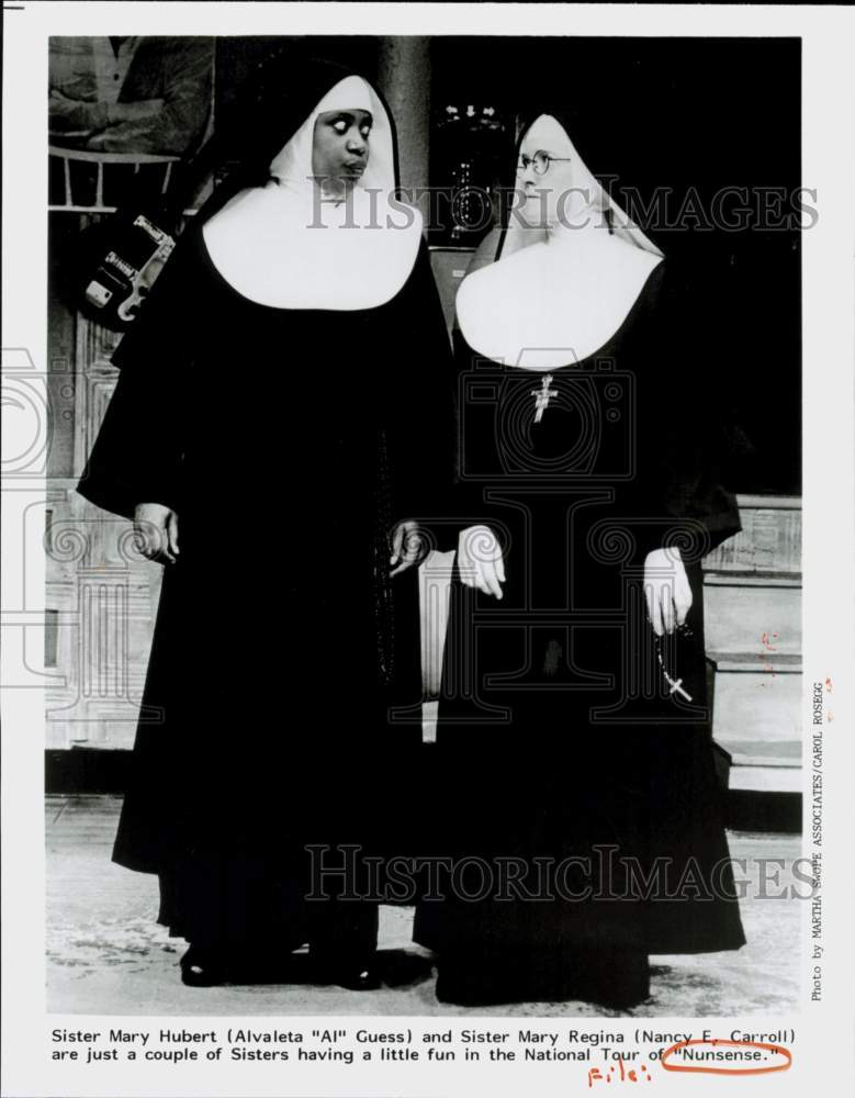 1989 Press Photo Alvaleta &quot;Al&quot; Guess &amp; Nancy E. Carroll in &quot;Nunsense&quot; Play- Historic Images