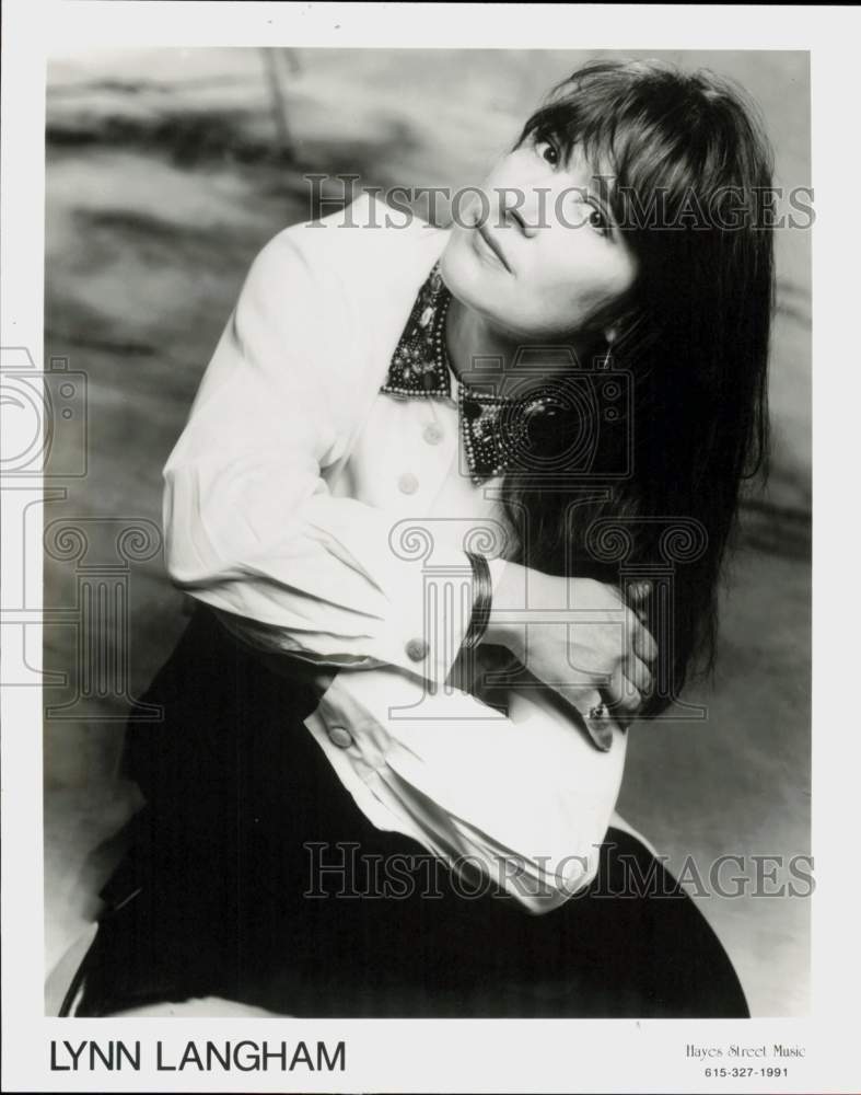 1995 Press Photo Singer-Songwriter Lynn Langham - hcq45585- Historic Images