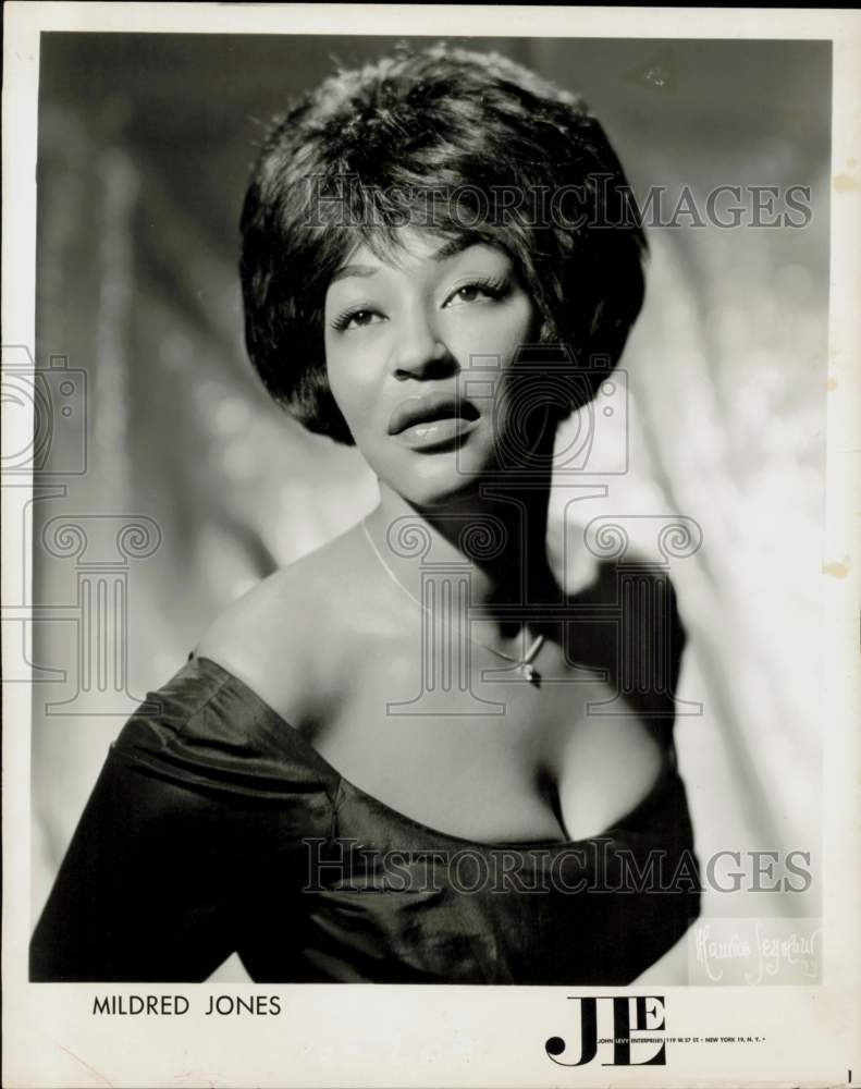 1964 Press Photo Singer Mildred Jones - hcq45872- Historic Images