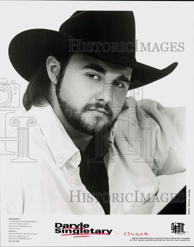 1995 Press Photo Singer Daryle Singletary - hcq46167- Historic Images