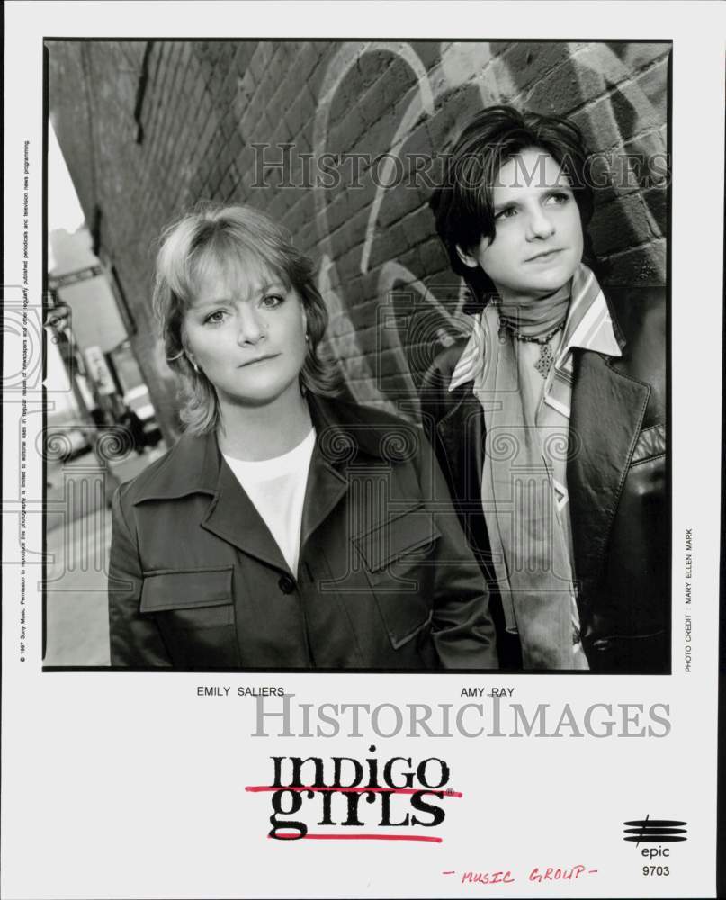 1997 Press Photo Indigo Girls, Music Group - Emily Saliers, Amy Ray - hcq46194- Historic Images