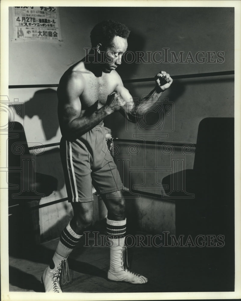 1979 Press Photo Lonnie &quot;Magic Man&quot; Bennett, Boxer - hcs00165- Historic Images