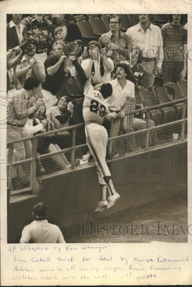 1978 Press Photo Enos Cabell, Astros Baseball Player at Game with Fans- Historic Images