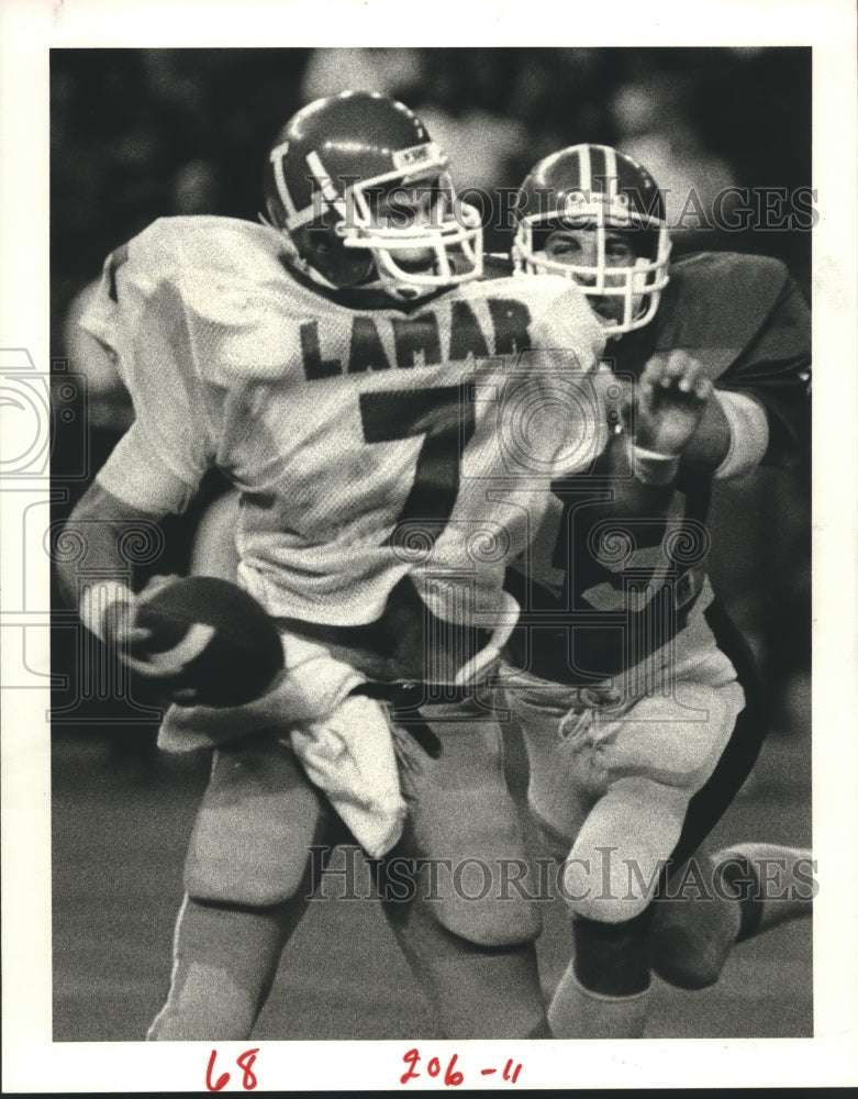 1983 Press Photo Ray Campbell, Lamar Football Player at Astrodome Game- Historic Images