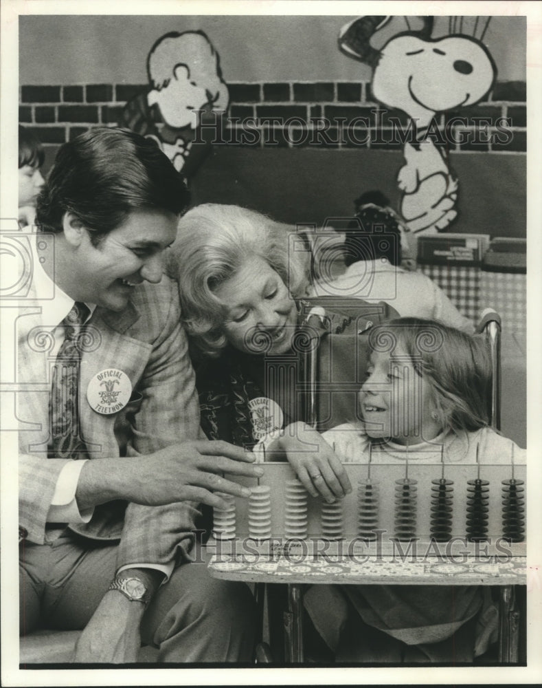 1977 Press Photo Bob Aspromonte, Ex-Houston Astro Baseball layer at Easter Seals- Historic Images