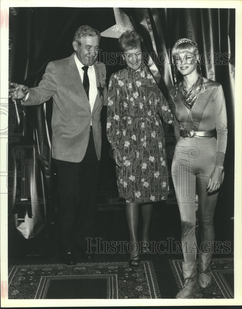 1984 Press Photo Bruce and Sue Conway at Bluebonnet Bowl with Sandi Sites- Historic Images