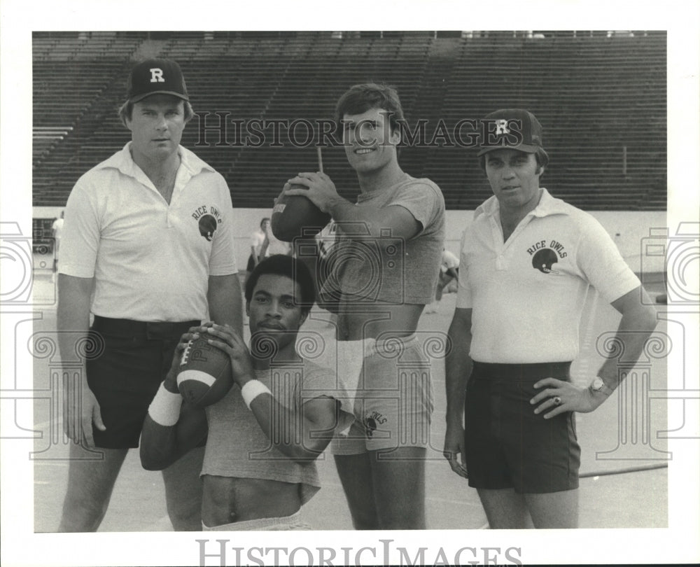 1982 Press Photo Rice University quarterbacks and coaches - hcs01276- Historic Images