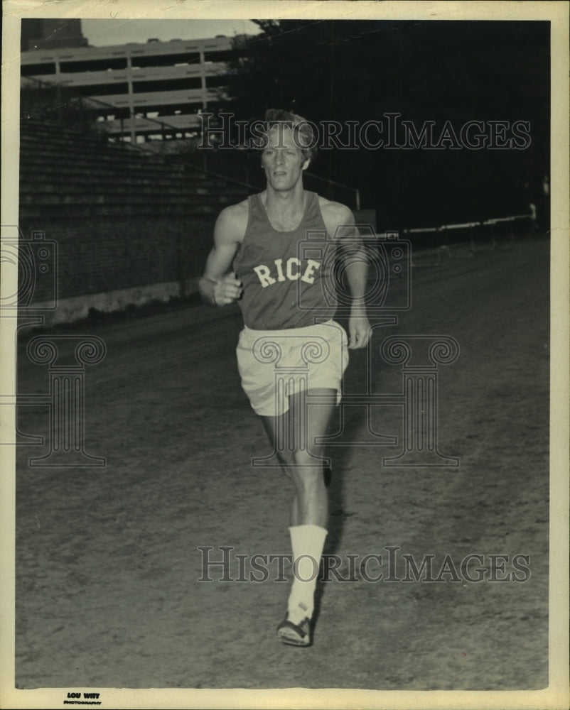 1973 Press Photo Rice University track star Denny Dicke. - hcs03050- Historic Images