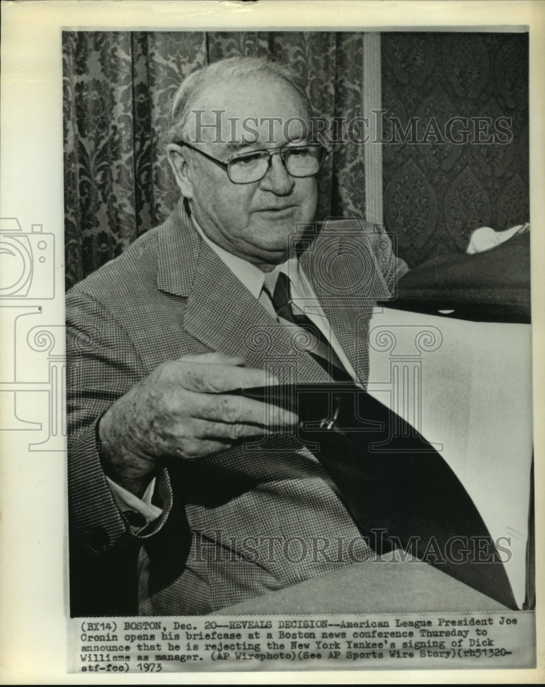 1973 Press Photo American League president Joe Cronin at news conference, Boston- Historic Images