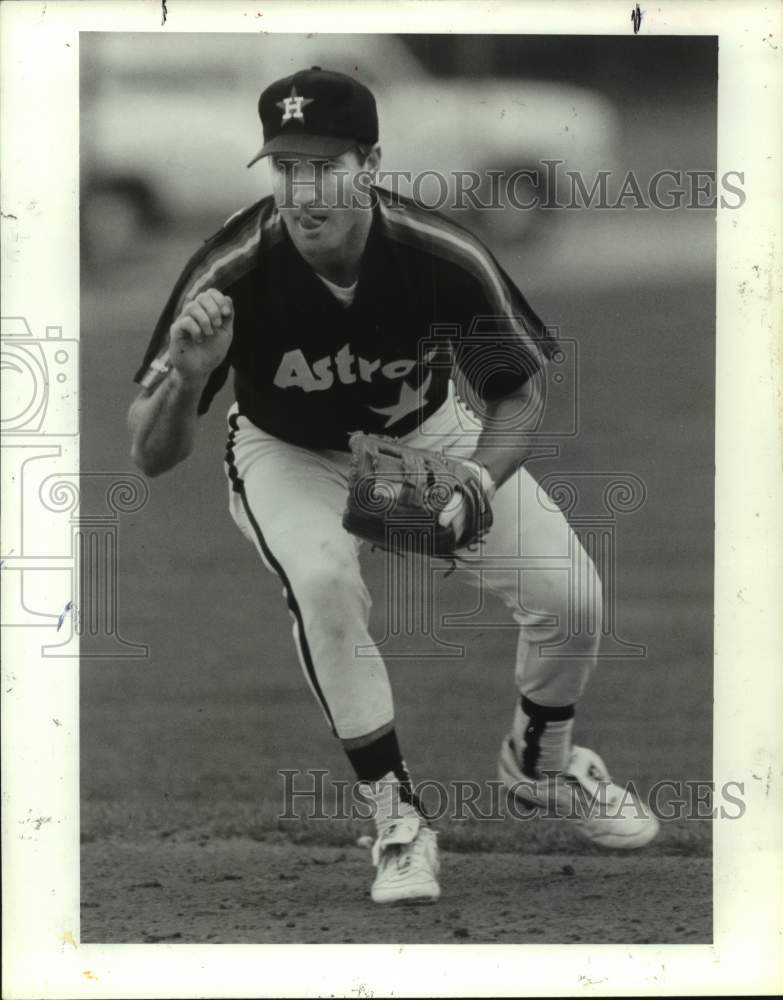 1991 Press Photo Baseball player Casey Candaele at work for the Astros- Historic Images