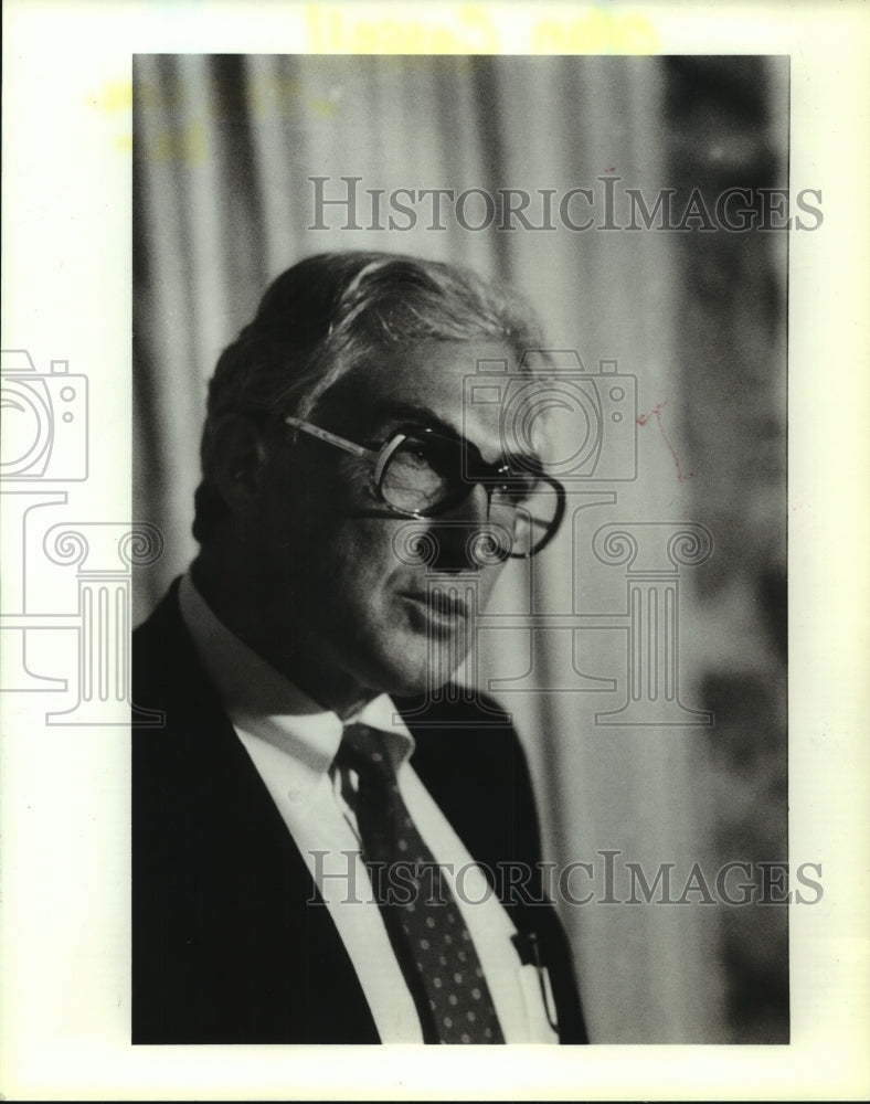 1989 Press Photo Executive Director of The Athletic Congress, Ollan Cassell- Historic Images