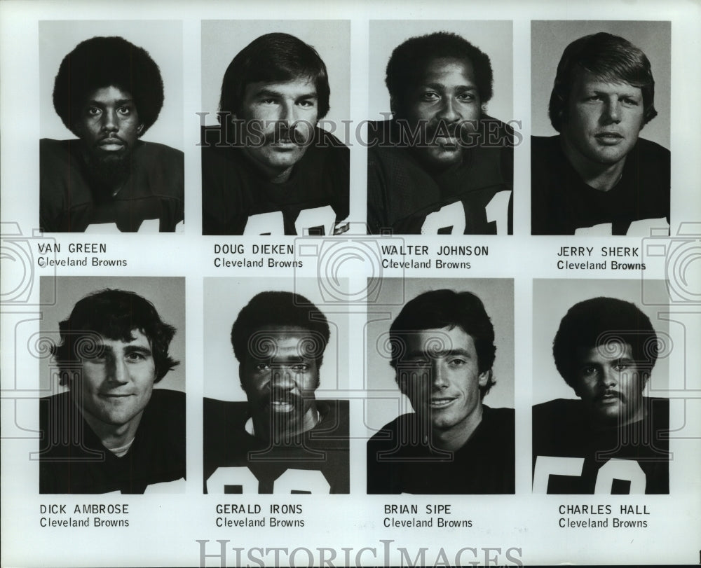 1976 Press Photo Members of the Cleveland Browns football team. - hcs03560- Historic Images