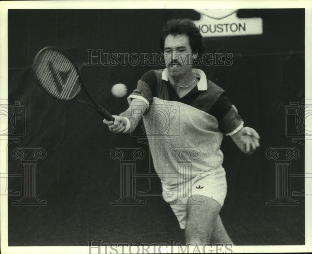 1984 Press Photo Professional tennis player Steve Denton. - hcs03644- Historic Images