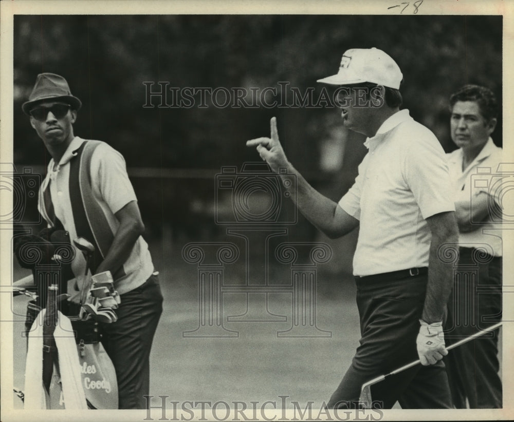 1971 Press Photo Masters Golf Champion Charles Coody says 