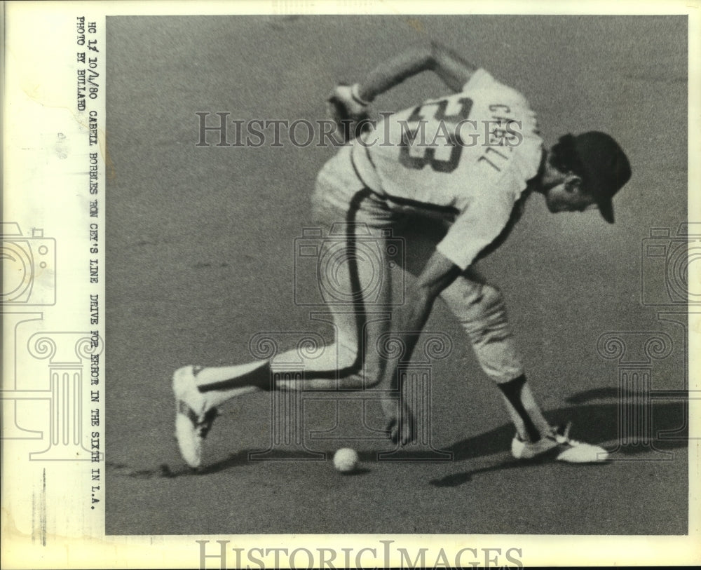 1980 Press Photo Houston Astros&#39; Enos Cabell bobbles ball for an error- Historic Images