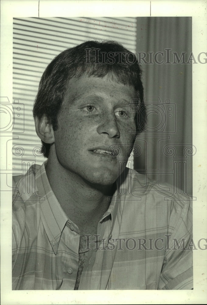 1985 Press Photo Rice University football player Mark Comalander. - hcs04003- Historic Images