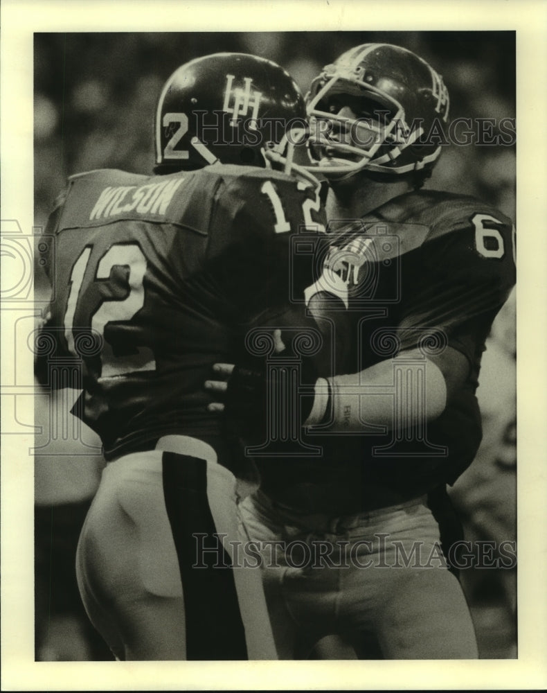 1981 Press Photo University of Houston&#39;s Grimes and Wilson celebrate touchdown.- Historic Images