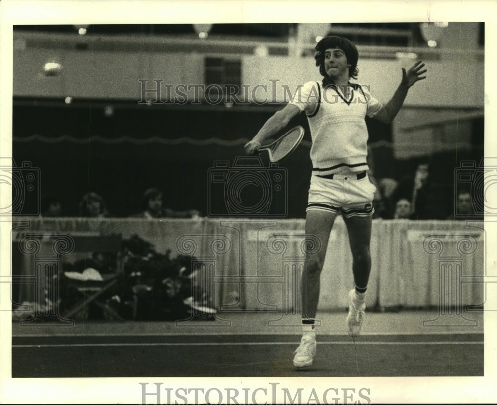 1981 Press Photo Houston-Anthony Emmerson at Father-Son Indoor tennis tourney- Historic Images