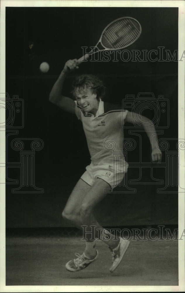 1986 Press Photo Kent Carlsson hit forehand at River Oaks International, Houston- Historic Images
