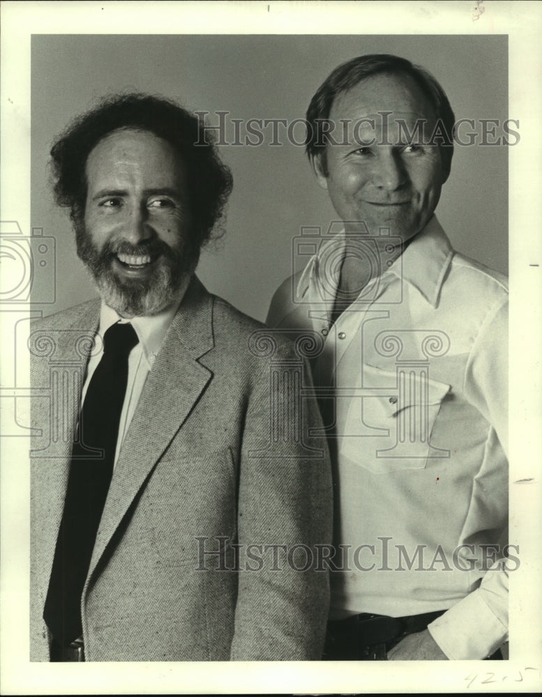 1982 Press Photo Ex-Football player Buddy Dial and doctor. - hcs06168- Historic Images