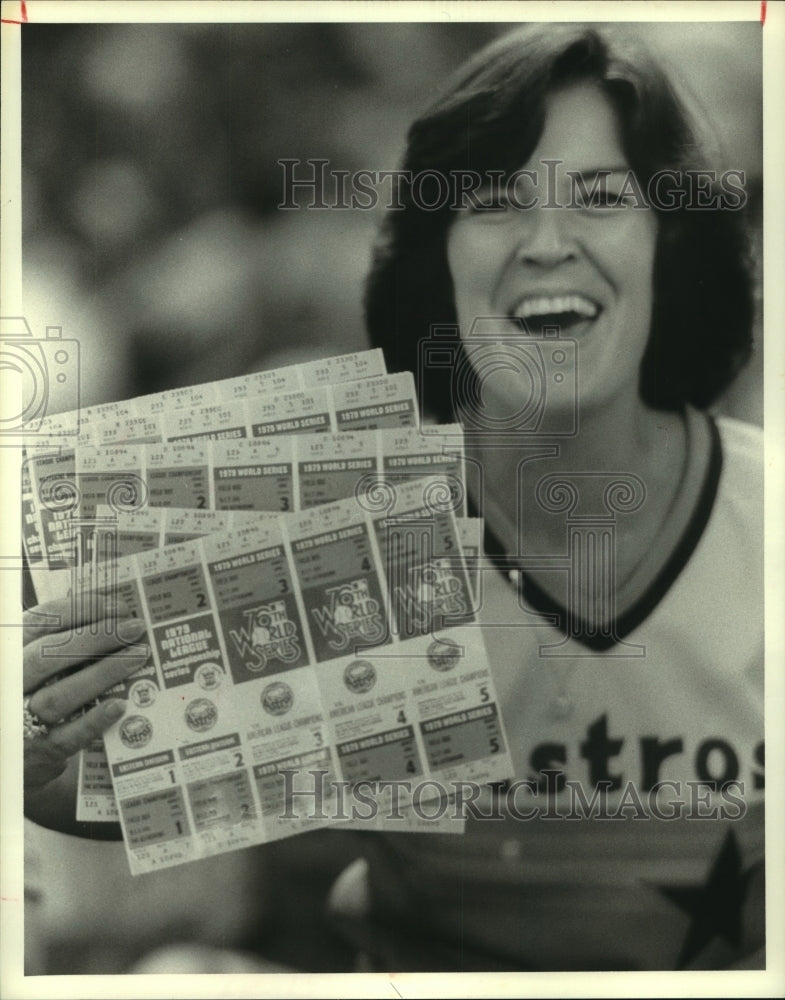 1979 Press Photo Houston Astros fan Ann Guarnieri holds up World Series tickets.- Historic Images