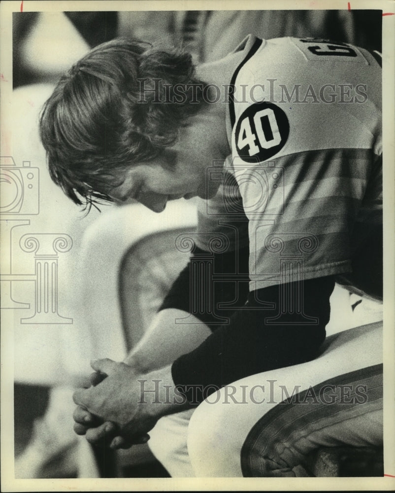 1979 Press Photo Houston Astros outfielder Gregg Gross dejected after strike out- Historic Images