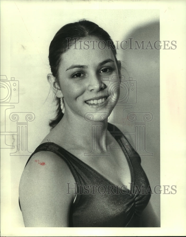 1981 Press Photo Gymnast Antoinette Gonzales - hcs06529- Historic Images