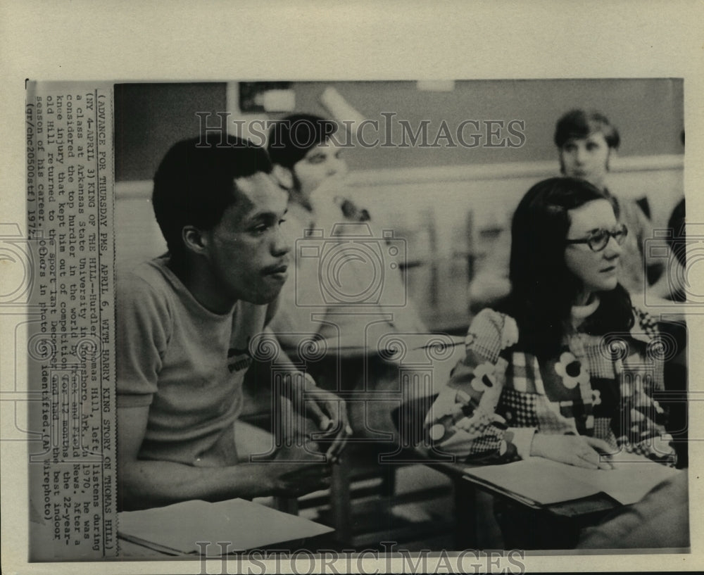 1972 Press Photo Top hurdler in world, Thomas Hill, in Arkansas State classroom.- Historic Images