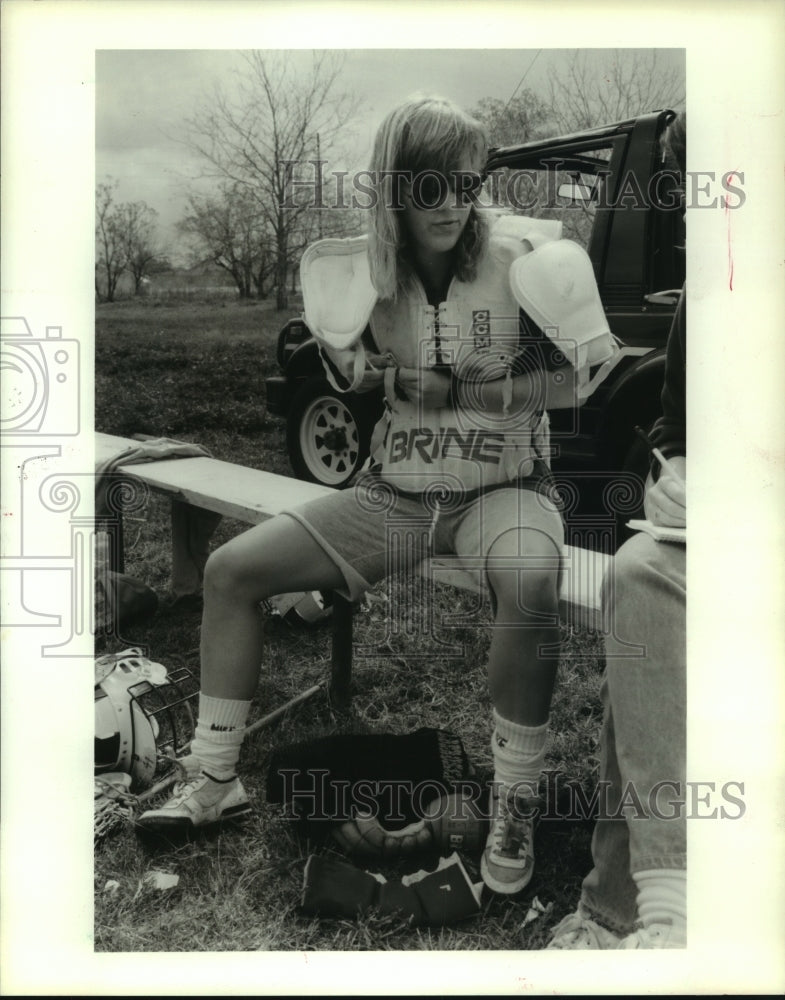 1987 Press Photo Wynne Haimisegger, LaCrosse player for Southwestern University- Historic Images