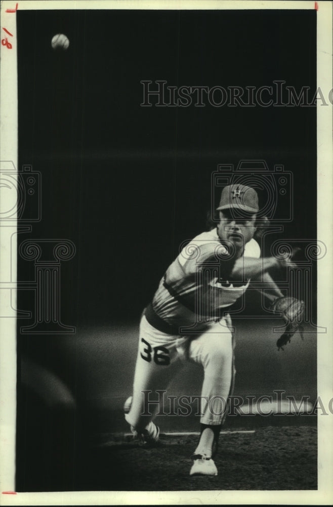 1979 Press Photo Houston Astros&#39; pitcher Joe Niekro releases a pitch.- Historic Images