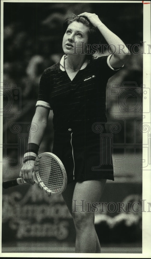 1981 Press Photo Pro tennis player Mima Jausovec after quarter-final win at Avon- Historic Images