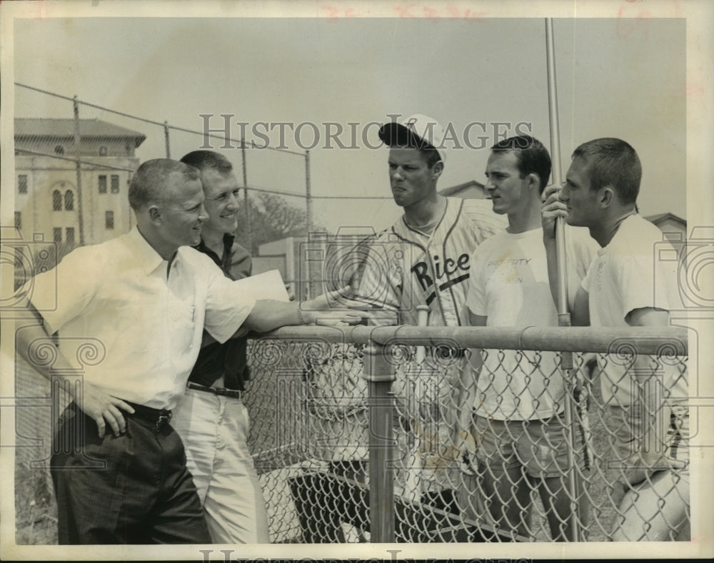 1961 Press Photo Rice University athletes discuss Bible study plans. - hcs09371- Historic Images