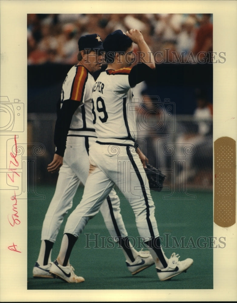 1988 Press Photo Houston Astros' pitcher Bob Knepper and manager Hal Lanier.- Historic Images