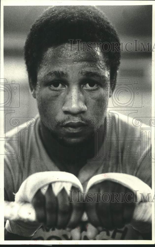 1982 Press Photo Ronnie Shields, boxer - hcs10193- Historic Images