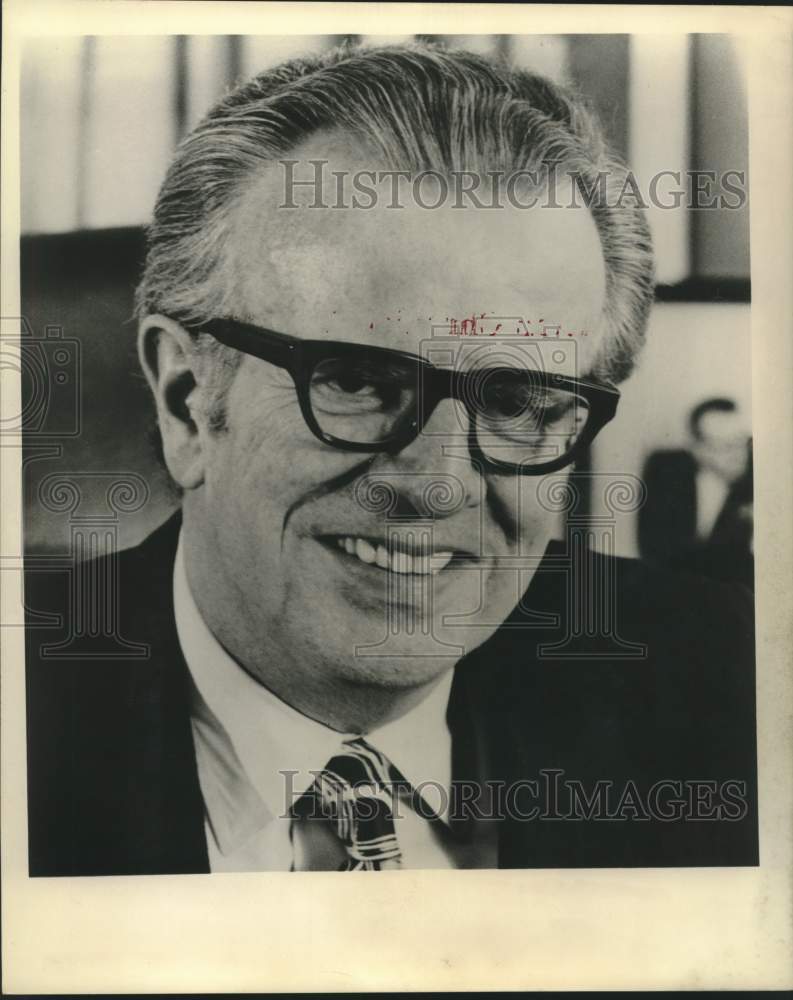 1975 Press Photo Lawrence O&#39;Brien, National Basketball Association commissioner- Historic Images