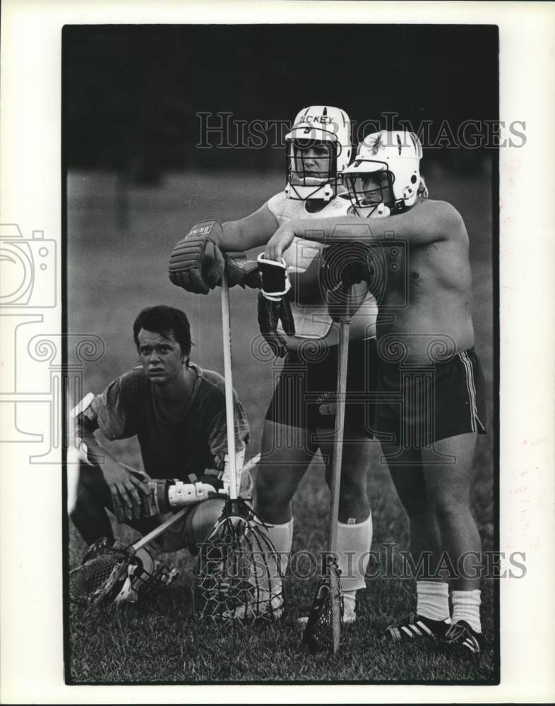 1978 Press Photo Lacrosse players during a break in their practice session- Historic Images