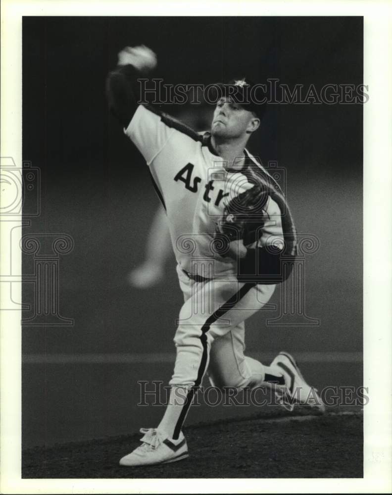 1991 Press Photo Astros' pitcher Pete Harnish delivers a pitch. - hcs11690- Historic Images