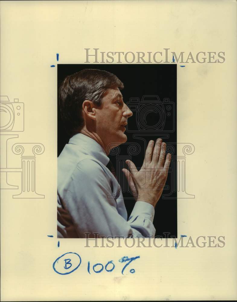 1990 Press Photo Baylor University basketball coach Gene Iba. - hcs12426- Historic Images