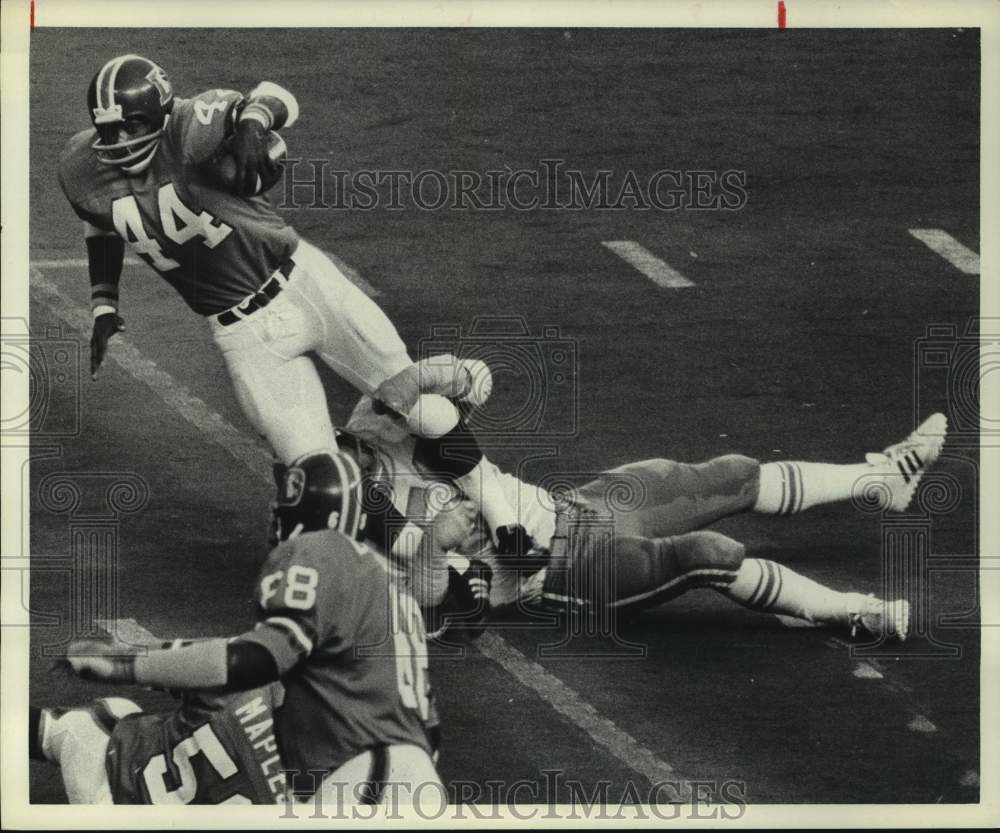 1973 Press Photo Broncos&#39; Floyd Little runs for 4-yards on screen play.- Historic Images