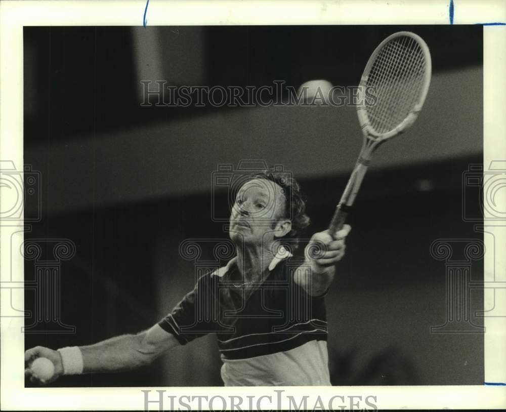 1982 Press Photo Tennis star Rod Laver during his victory in Legends Tournament.- Historic Images