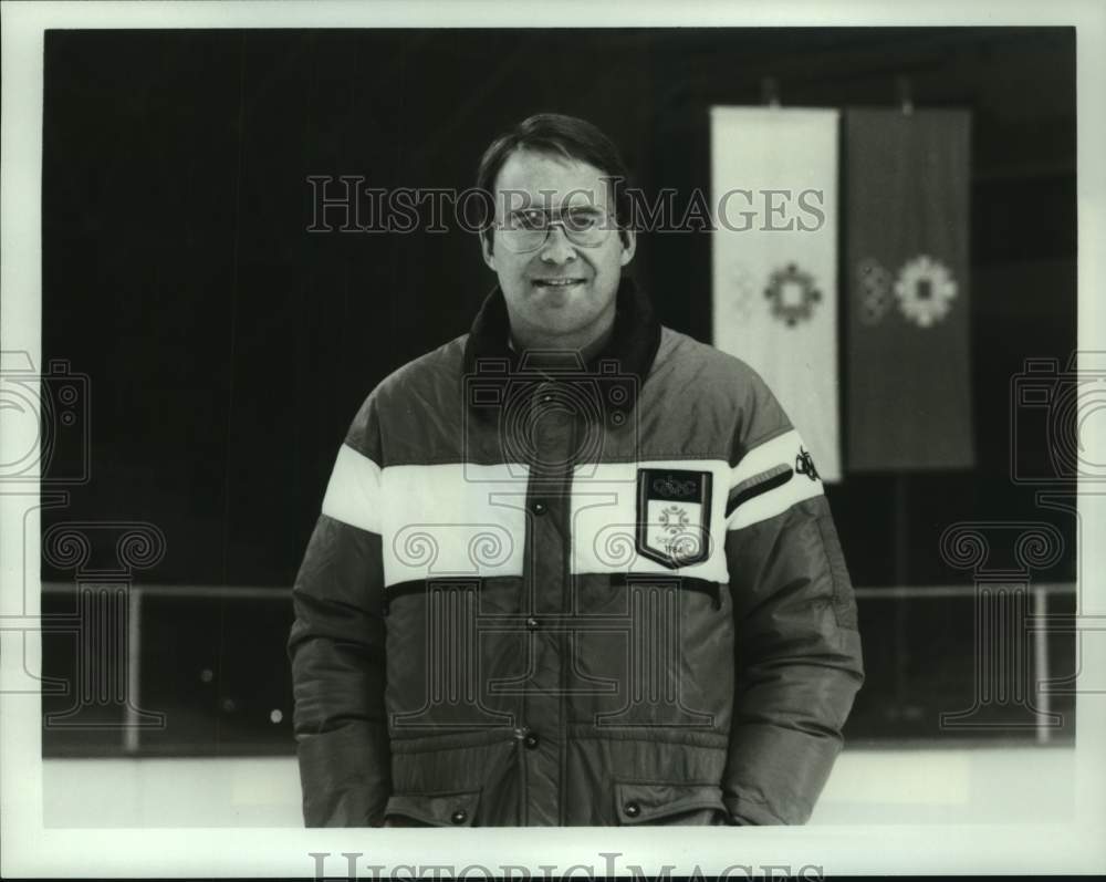 1986 Press Photo Ken Dryden returns to announce Olympic ice hockey from Sarajevo- Historic Images