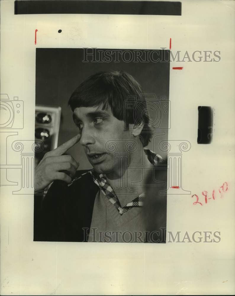 1978 Press Photo Rockets' Rudy Tomjanovich discusses surgery still needed.- Historic Images