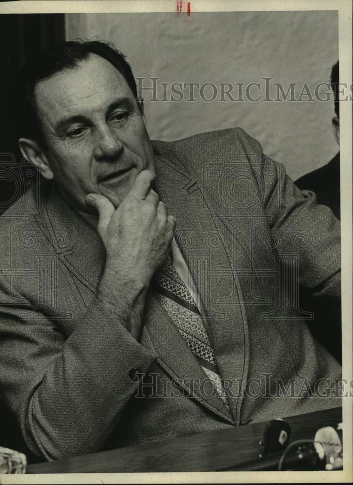 1970 Press Photo Bill Peterson named new Rice University football coach.- Historic Images